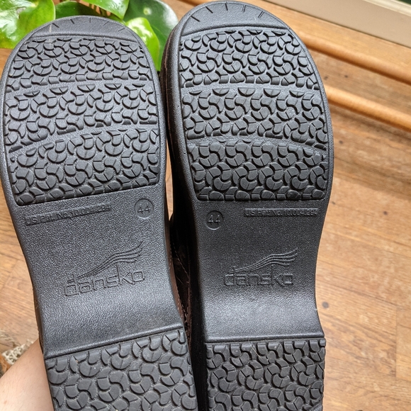 Dansko XP 2.0 brown leather clogs - Picture 7 of 7